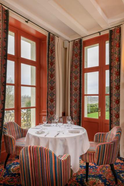 Hôtel Restaurant Rochecorbon · Les Hautes Roches